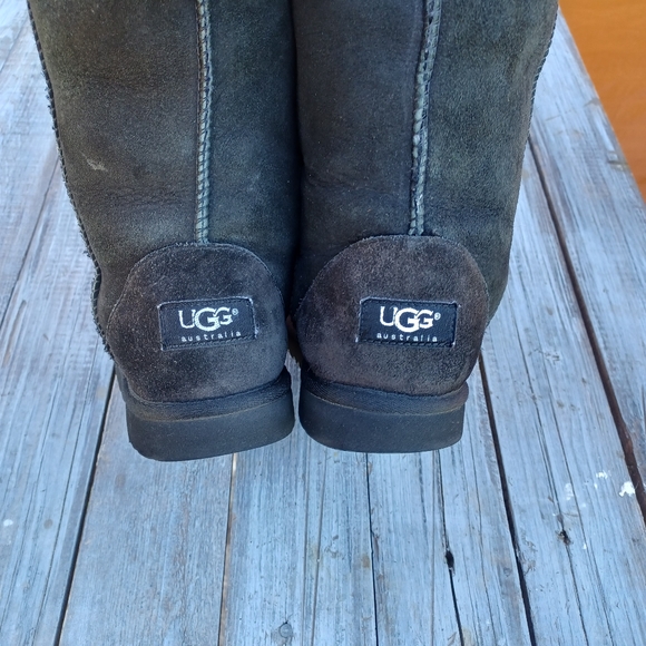 UGG SHORT BOOTS - Picture 2 of 7